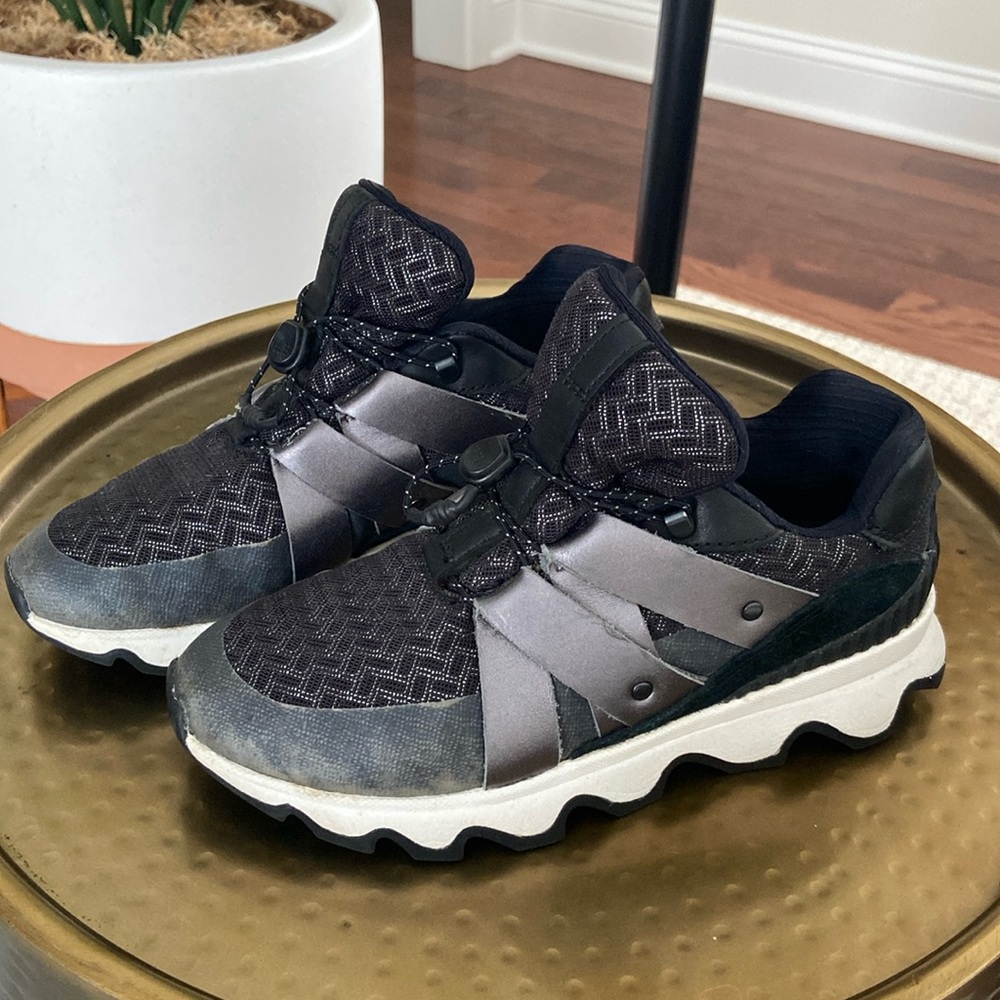 Sorel Kinetic Speed Sneaker Athletic Fashion Lifestyle Shoes Women Size 5